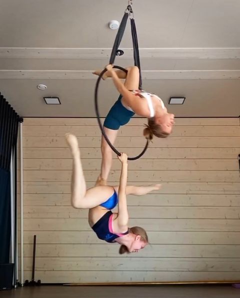 Lotta and Iida on aerial hoop