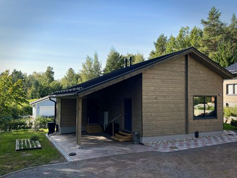 Studion julkisivu